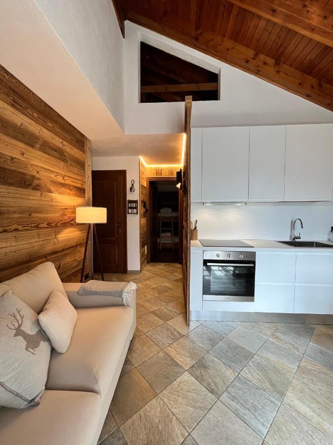 Chalet Mont Blanc De Courmayeur Exterior photo